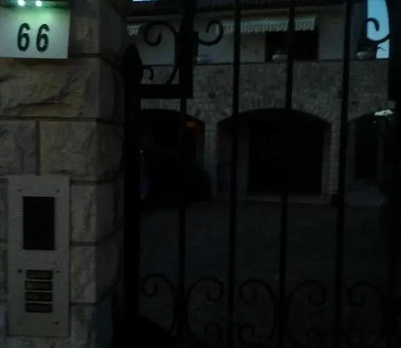 Gostinjska kuća Porec Luxury 3*